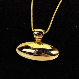 Vintage goldtone, minimalist pendant, necklace